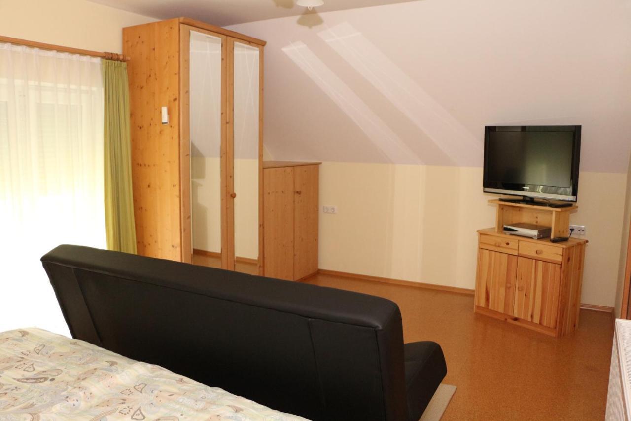 Moni Apartment *